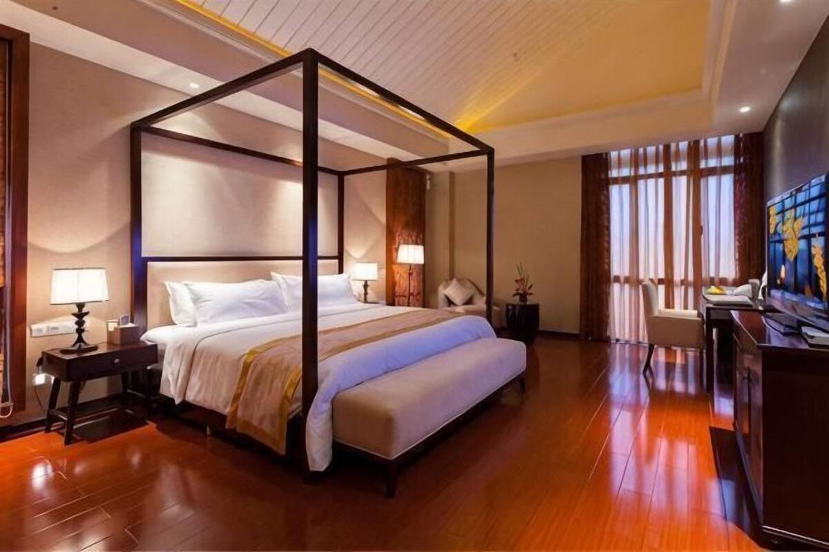 Cribs/infant beds