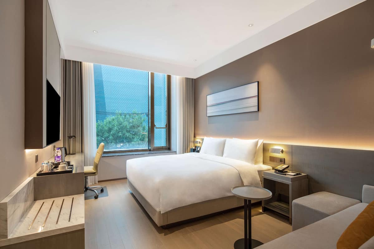 Zimmer, 1 King-Bett und Schlafsofa, Stadtblick