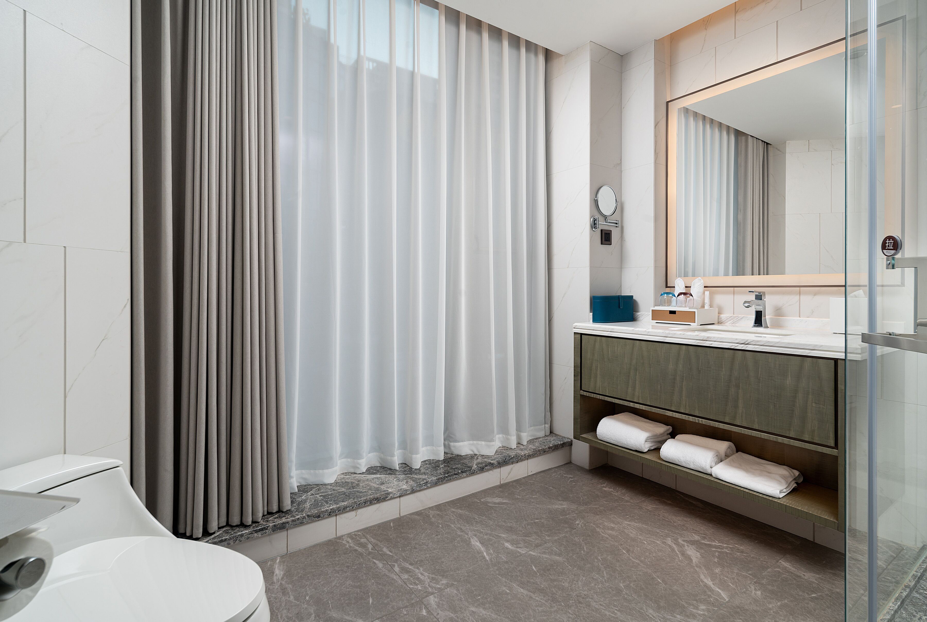 room, 1 king bed, garden view | bathroom | hair dryer