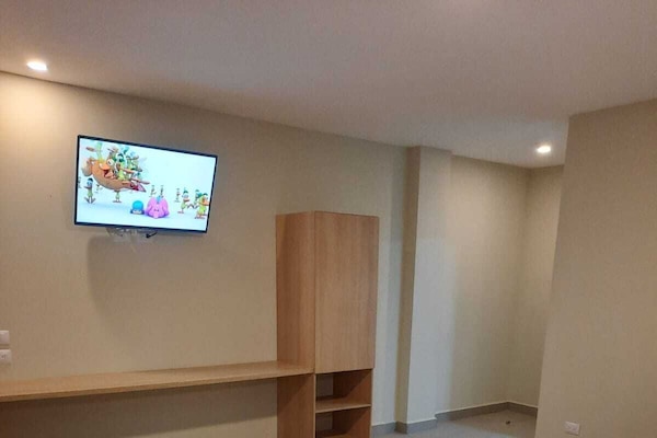 Executive Room | In-room safe, desk, iron/ironing board, free WiFi