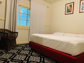 Superior Room | Iron/ironing board, bed sheets