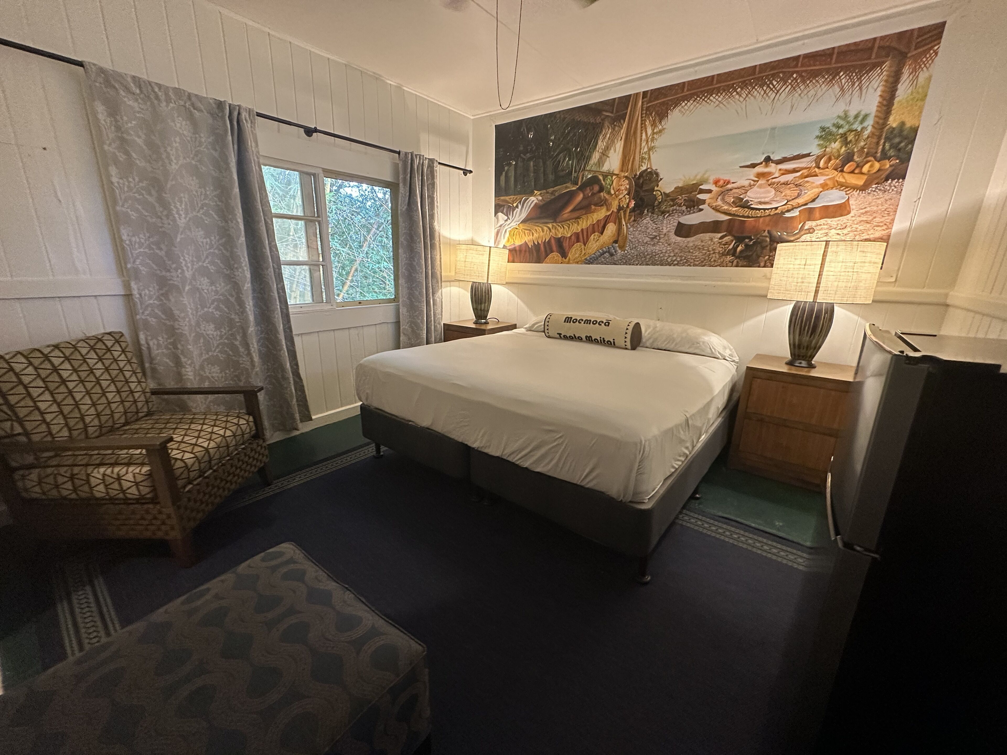 1 bedroom, free rollaway beds, bed sheets