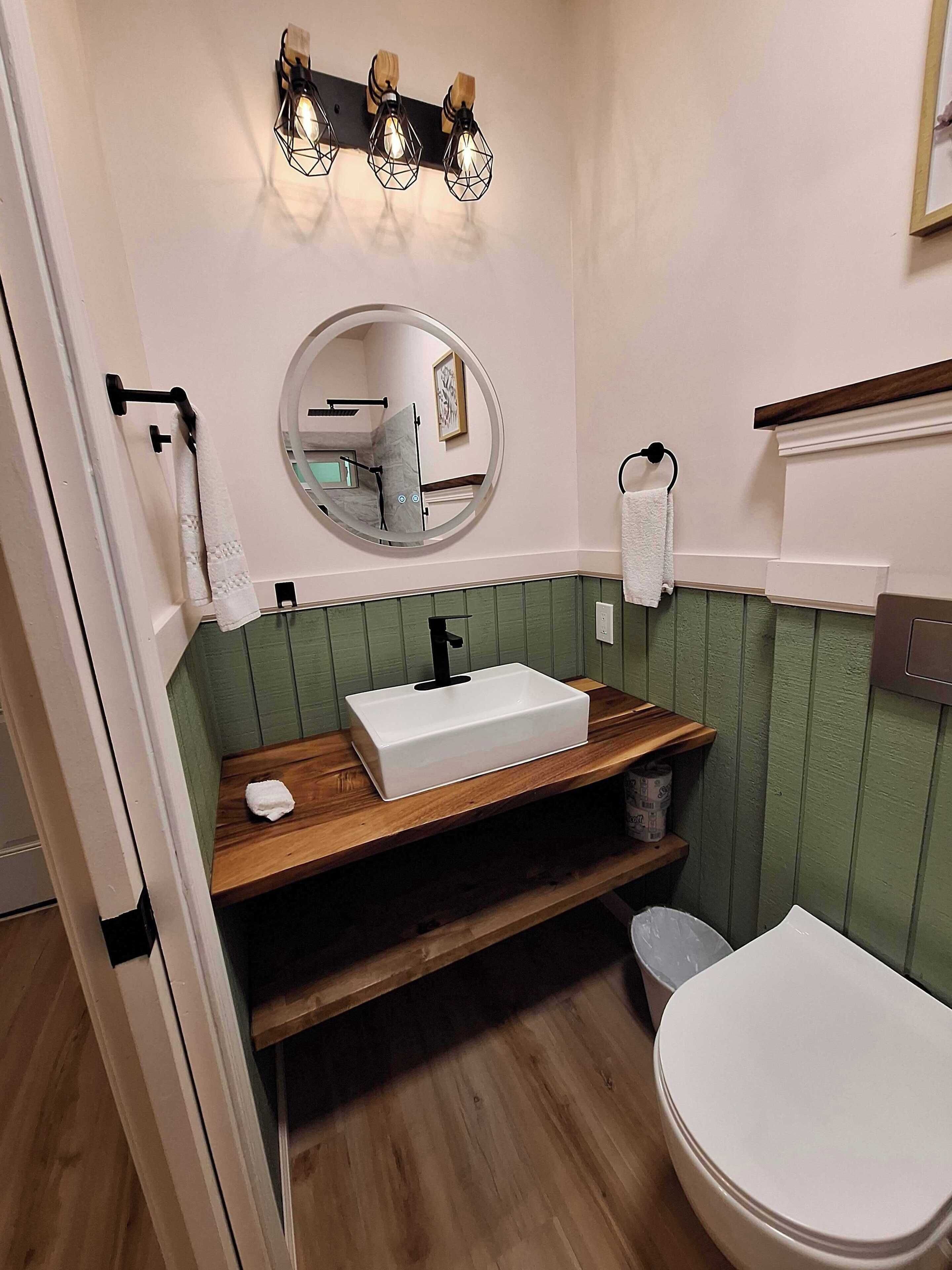 premium room | bathroom | shower, hair dryer, towels, soap