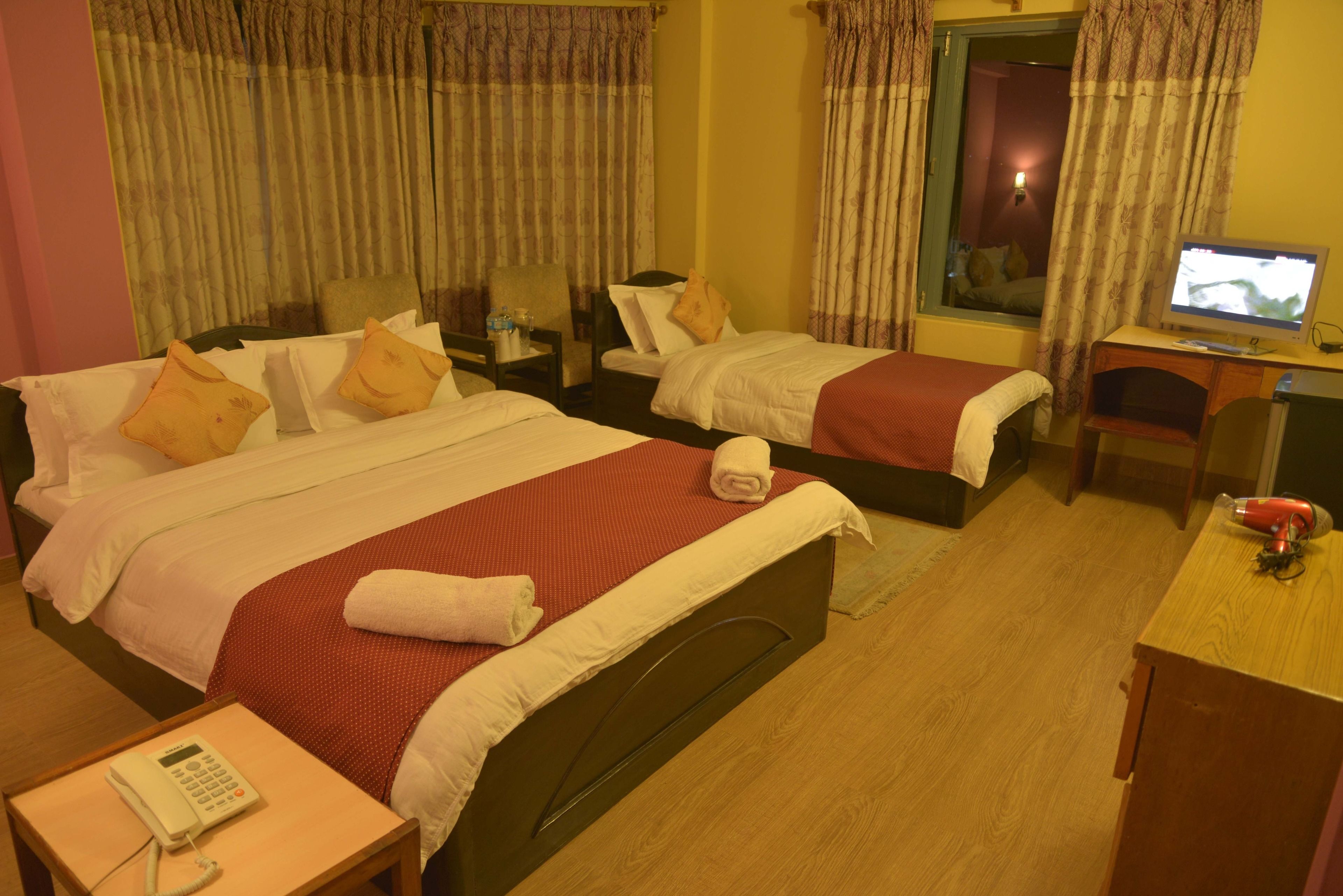 triple room | minibar, in-room safe, desk, soundproofing