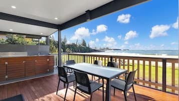 Heavenly Heights | Terrace/patio