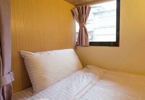 Superior Single Bed - Female Dorm | Pillowtop beds, in-room safe, blackout drapes, free WiFi - Fun Inn Taipei Hostel (Taipei)
