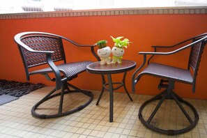 Pillowtop beds, in-room safe, blackout drapes, free WiFi - Fun Inn Taipei Hostel (Taipei)