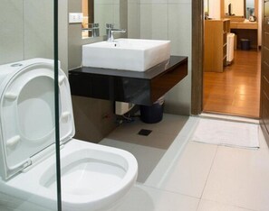 Bathroom - Vieve Hotel (Manila)