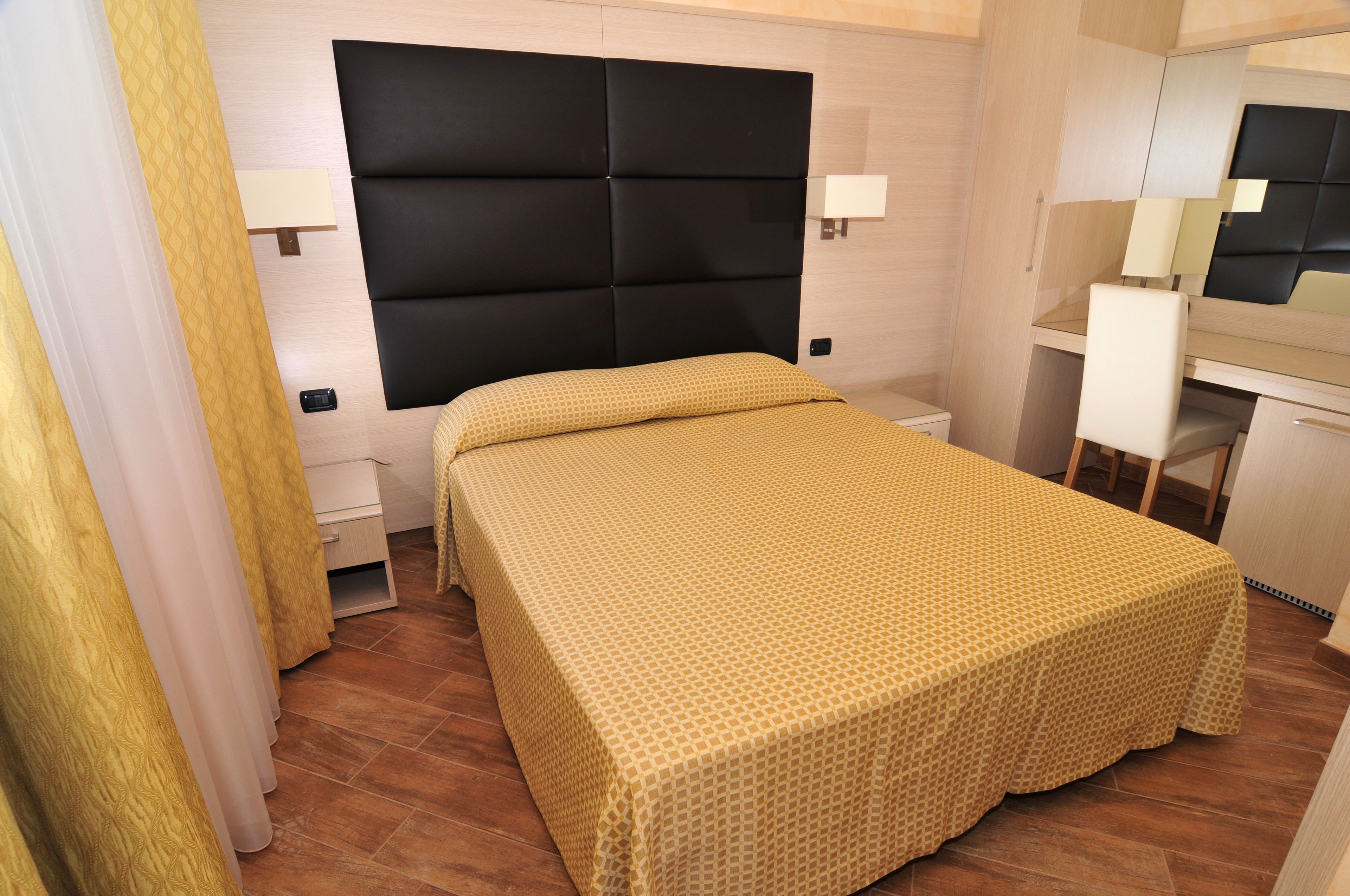 minibar, in-room safe, desk, soundproofing