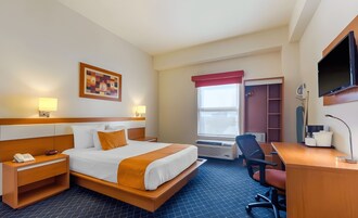 Caja de seguridad en la habitación y escritorio 