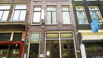 Facciata della struttura