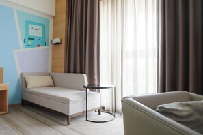 Cartoon Network Comfort King Room | Down comforters, in-room safe, desk, blackout drapes - HOTEL COZZI Ximen Tainan (Tainan)