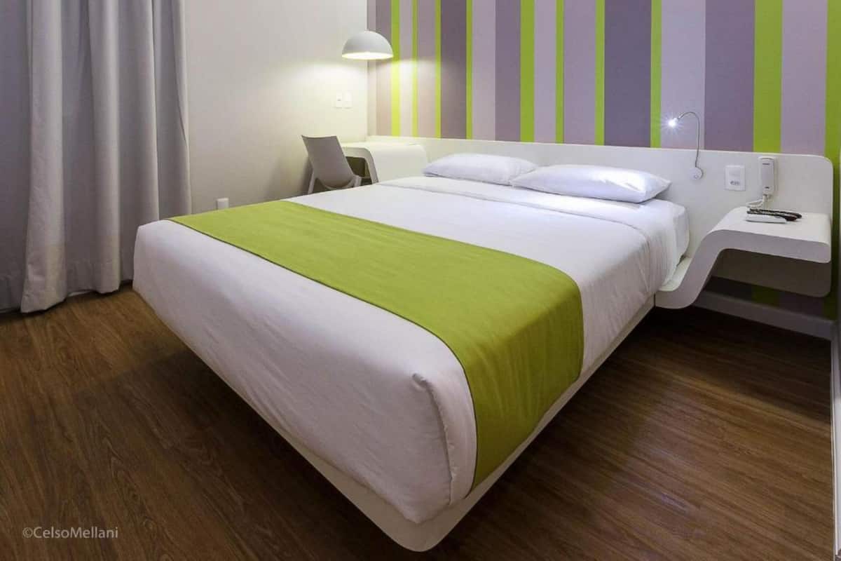 In-room safe, desk, laptop workspace, soundproofing