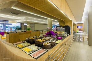 Dagelijks ontbijtbuffet inbegrepen