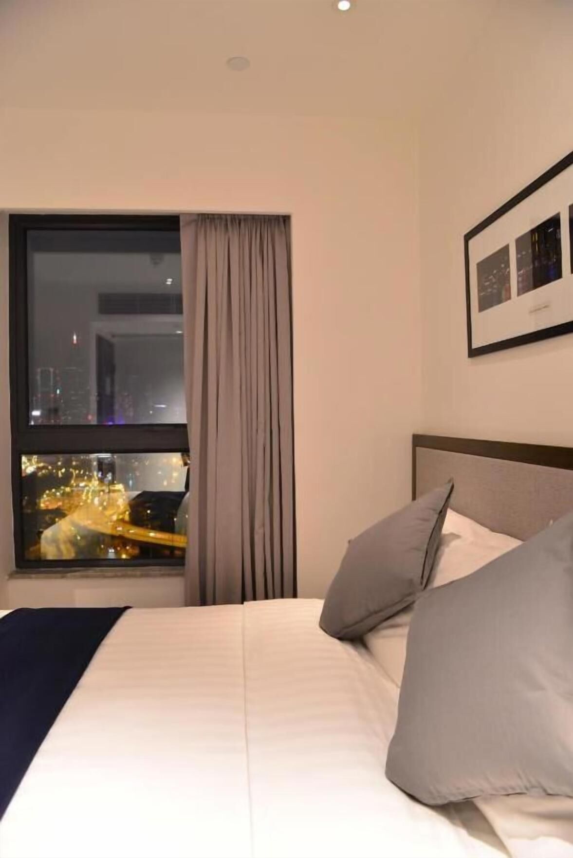 In-room safe, desk, laptop workspace, soundproofing
