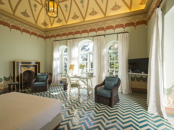 Premium bedding, down duvets, minibar, in-room safe - Palazzo Margherita (Bernalda)