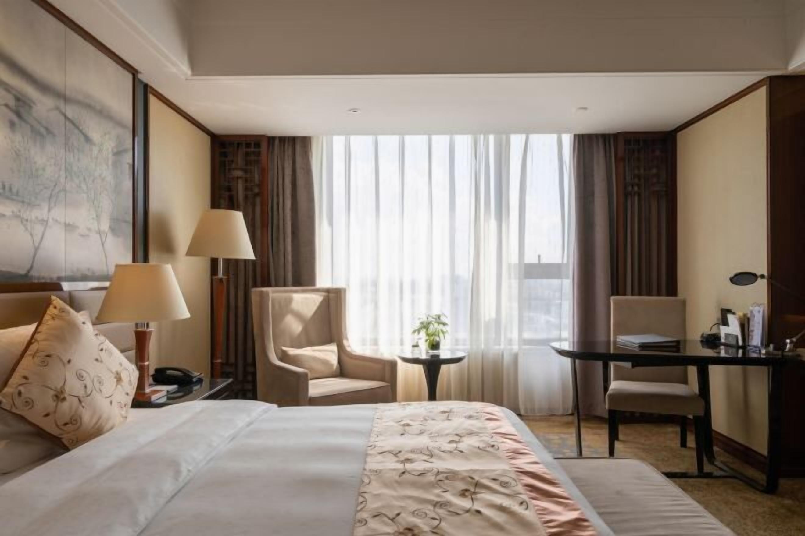 In-room safe, free WiFi