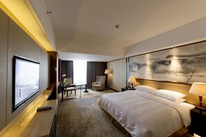 In-room safe, free WiFi