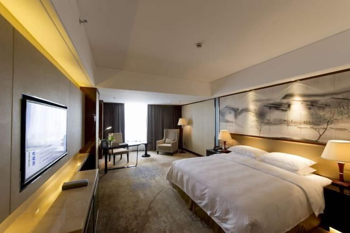 In-room safe, free WiFi