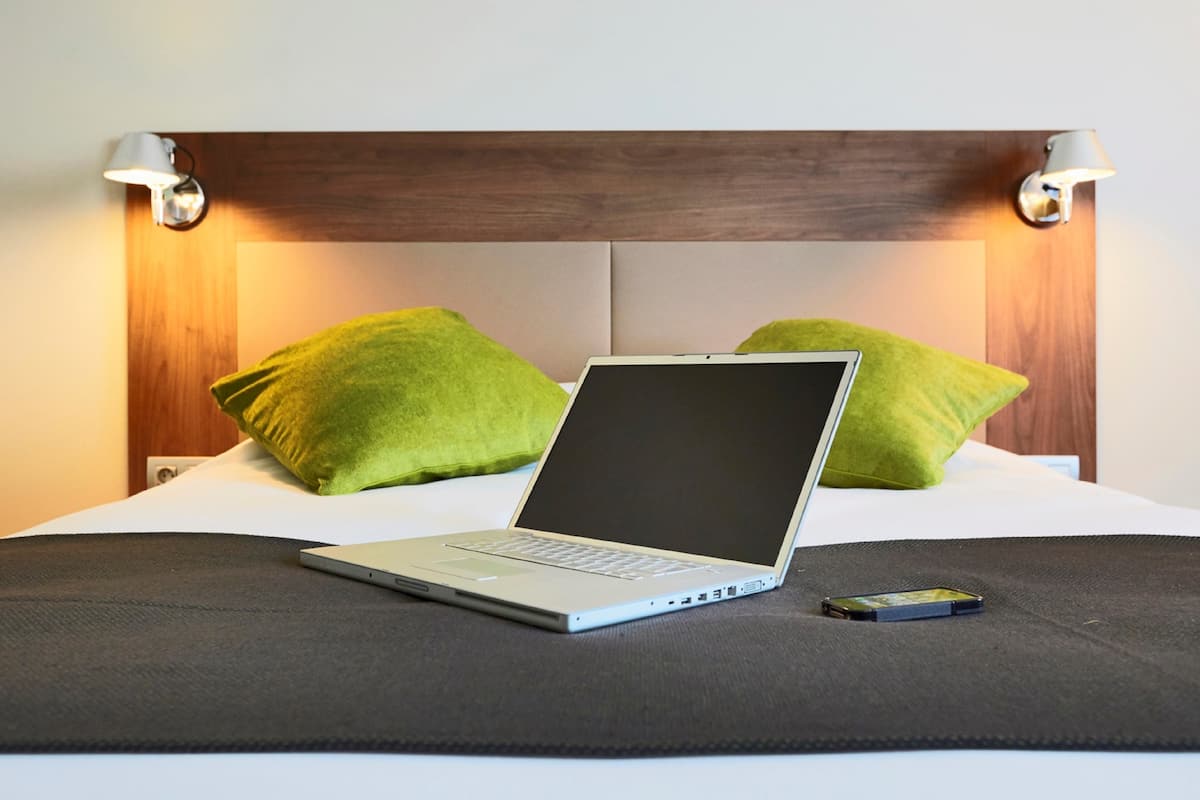 room, 1 double bed (next generation) | premium bedding, desk, soundproofing, iron/ironing board