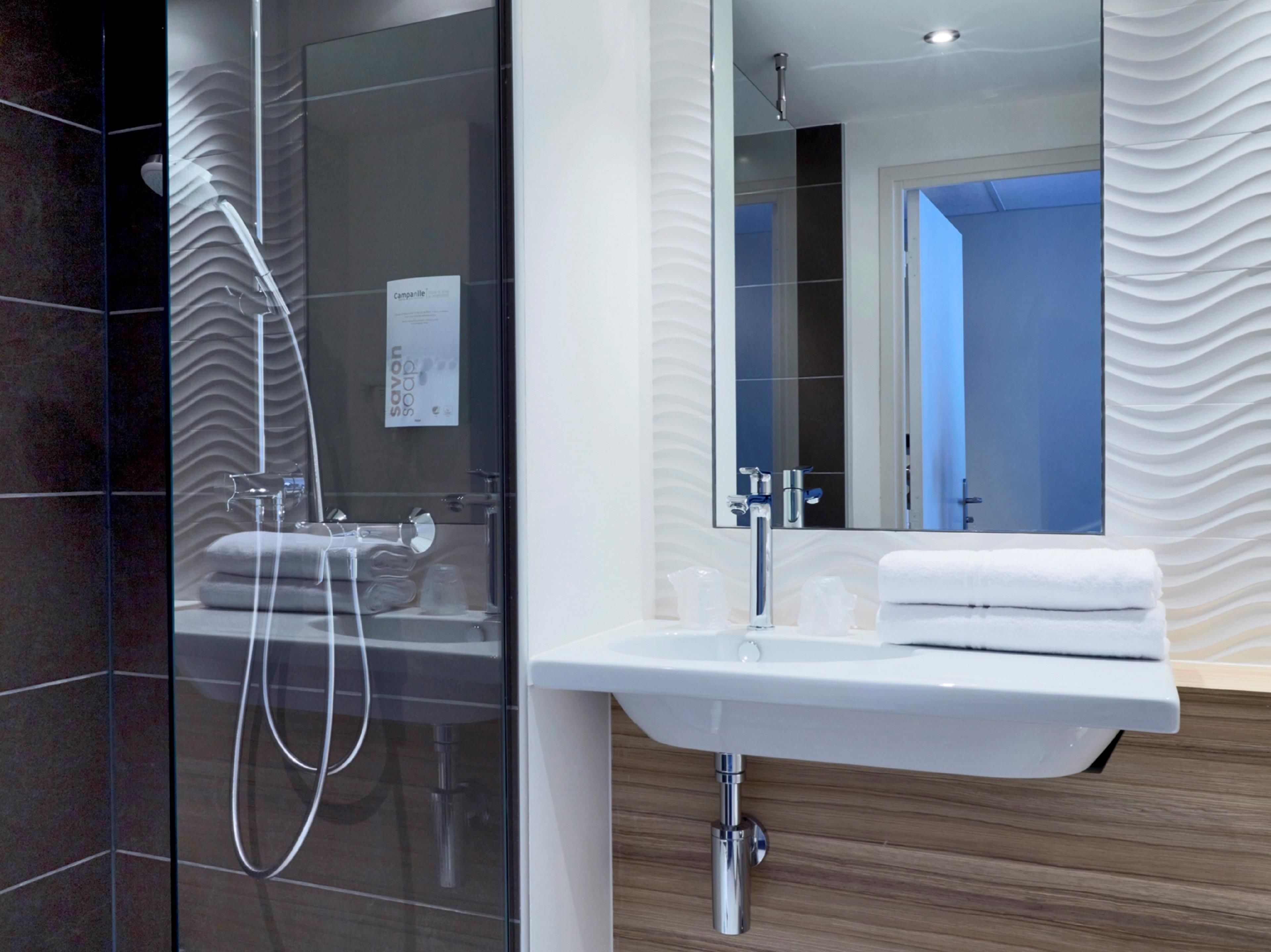 room, 1 double bed (next generation) | bathroom | eco-friendly toiletries, towels