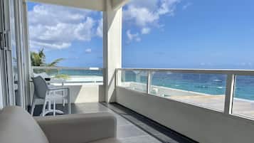 Junior Suite, Oceanfront