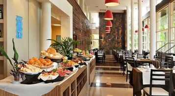 Desayuno continental incluido todos los días