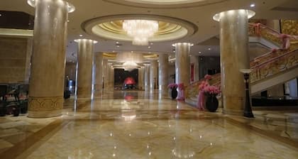 Guo Erluosi Hotel