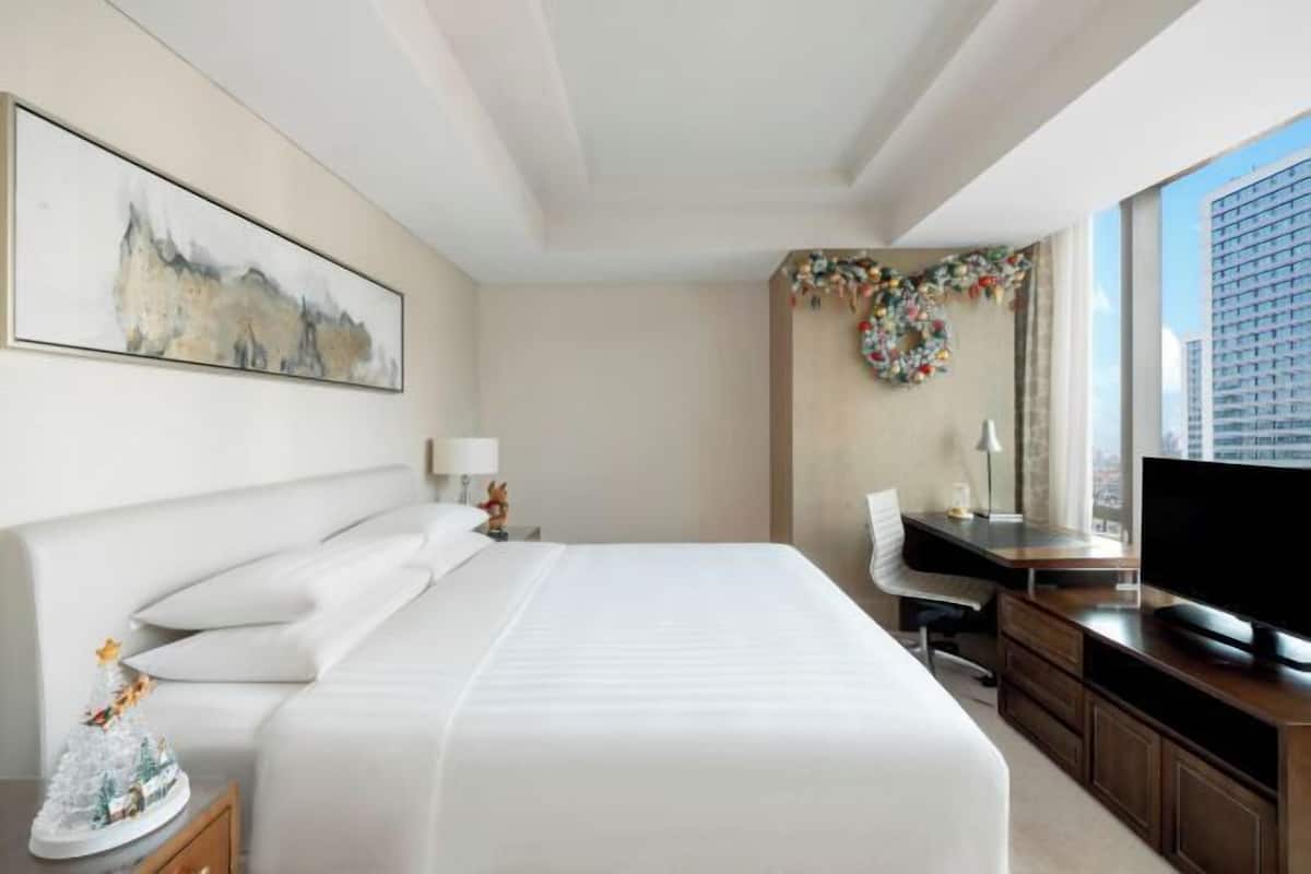 Premium bedding, minibar, in-room safe, individually decorated