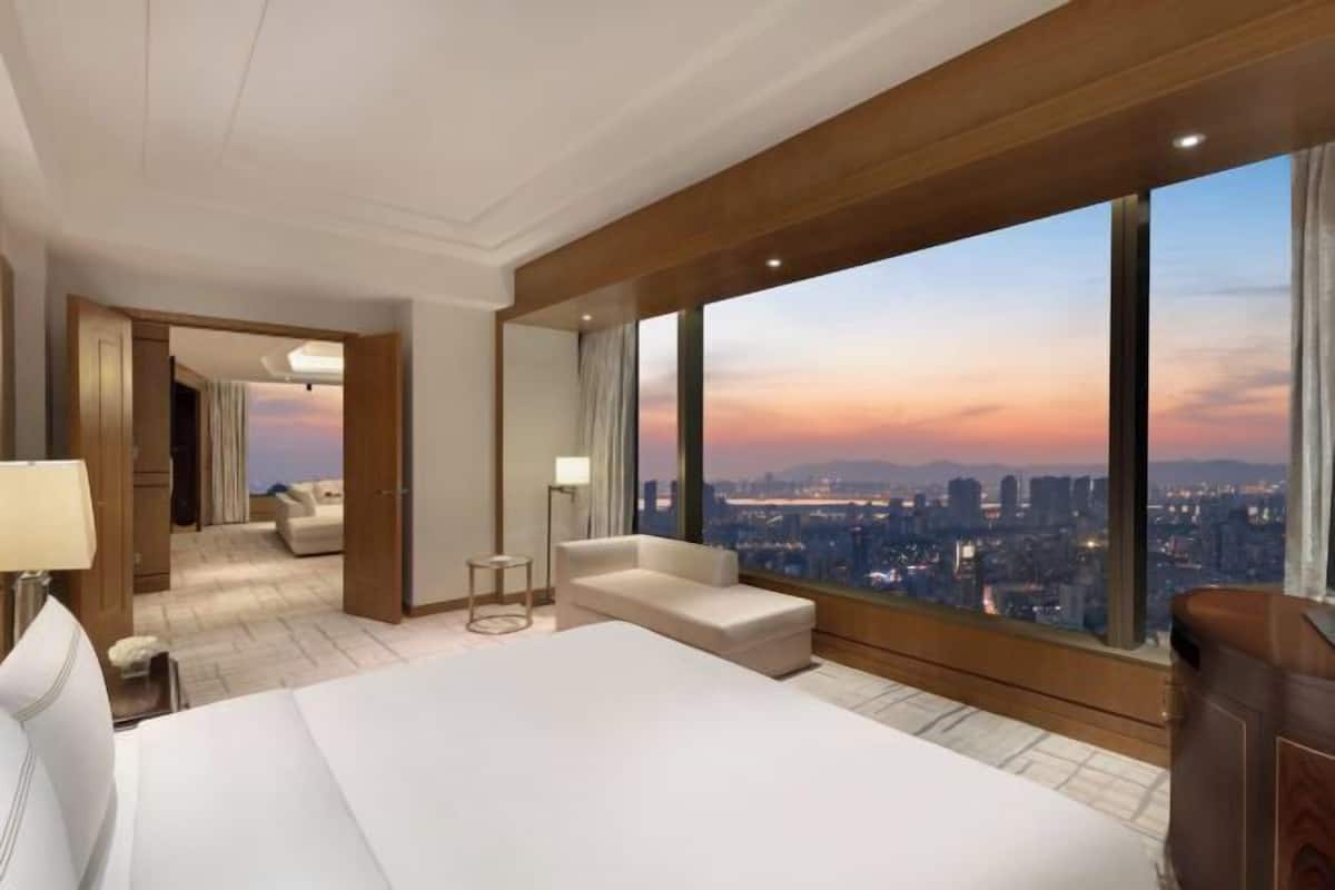 1 dormitorio, ropa de cama de alta calidad, minibar y caja fuerte
