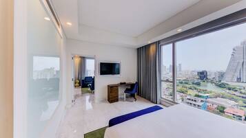 Suite | City view