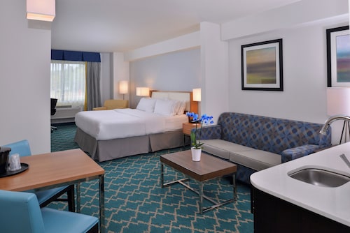 Holiday Inn Express & Suites West Ocean City by IHG