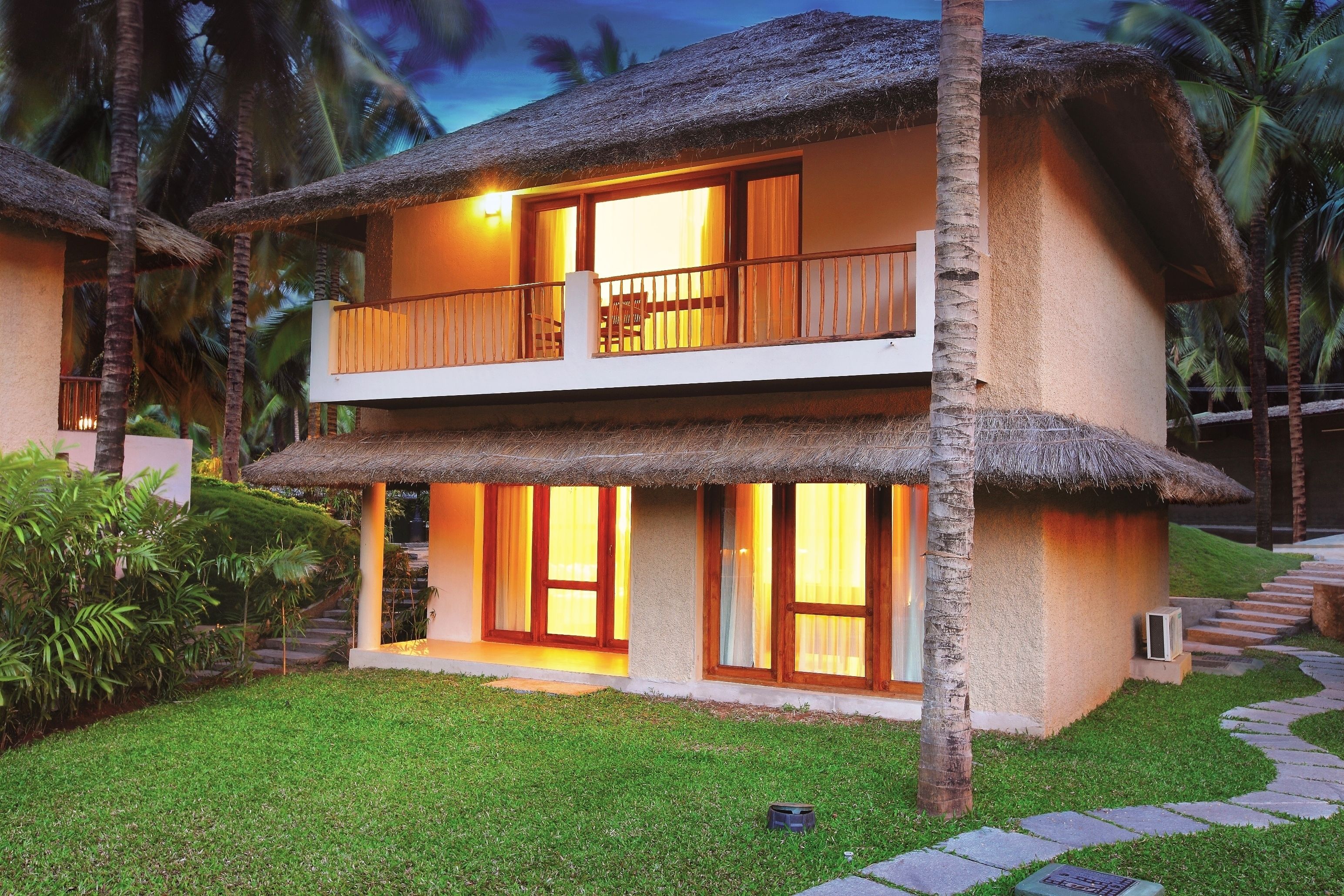 1 bedroom, in-room safe, individually decorated, desk