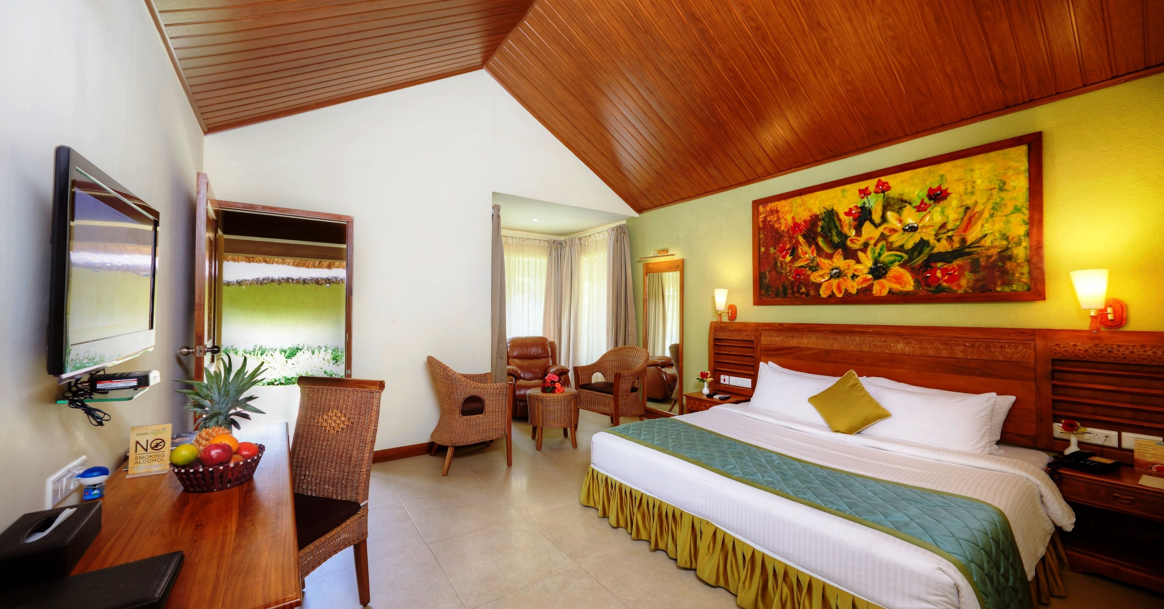 garden villa | 1 bedroom, in-room safe, individually decorated, desk