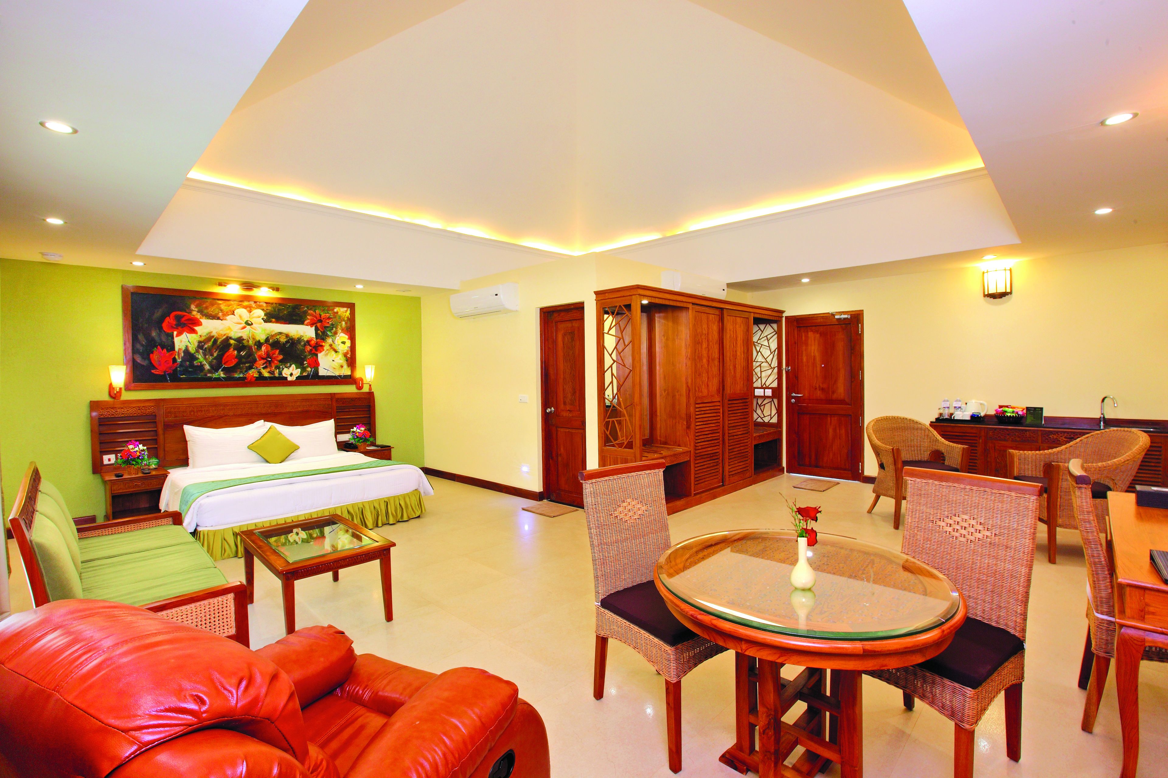 royal suite  | 1 bedroom, in-room safe, individually decorated, desk