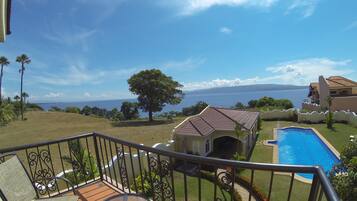 Deluxe Suite, 2 Queen Beds, Sea View | Balcony view