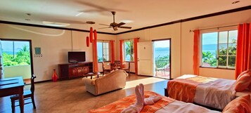 华丽套房, 2 张大床, 海景 | 高档床上用品、羽绒被、Select Comfort 床、客房内保险箱