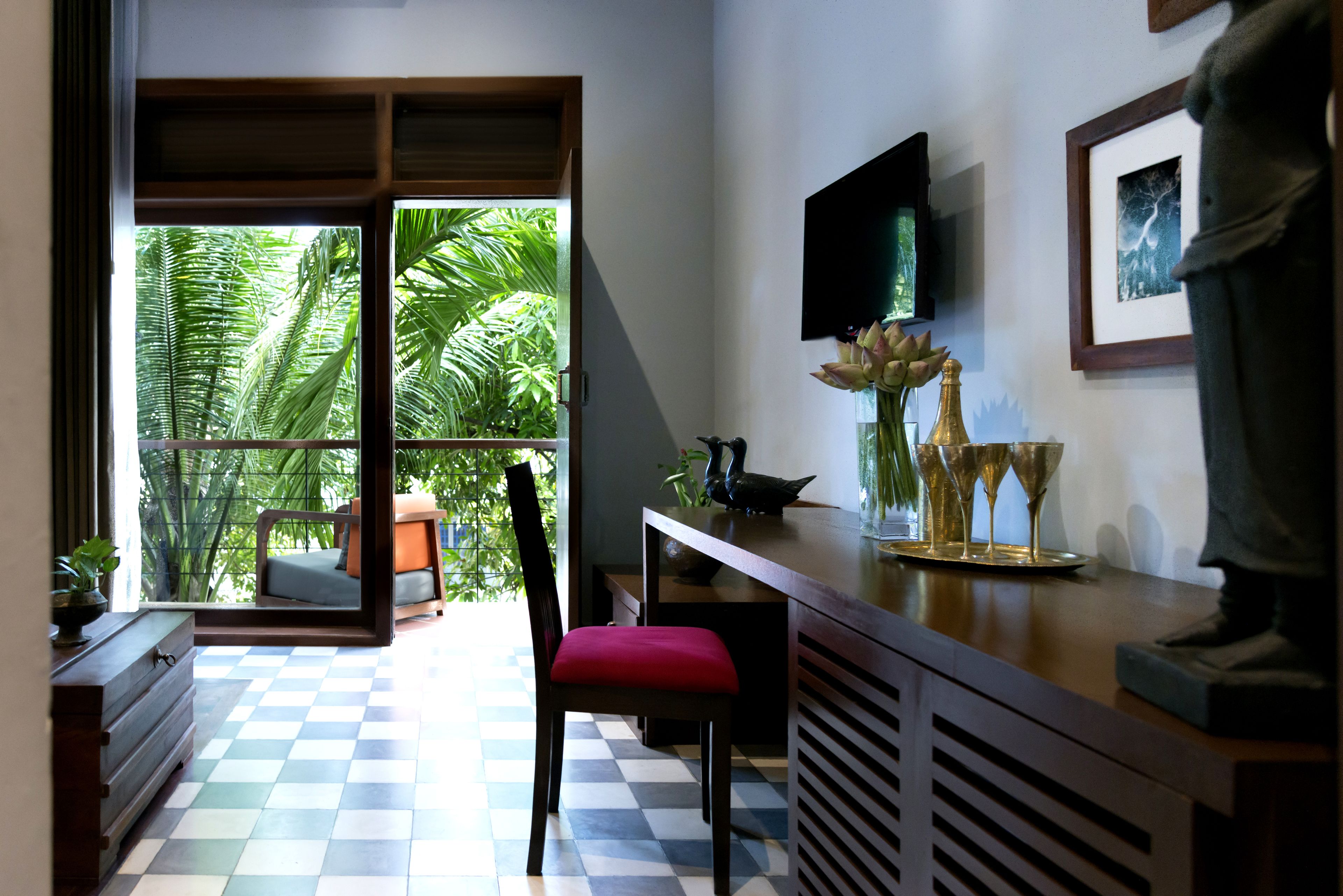 frette italian sheets, premium bedding, down duvets, pillow-top beds