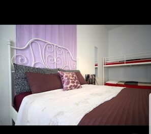 Desk, soundproofing, iron/ironing board, free WiFi