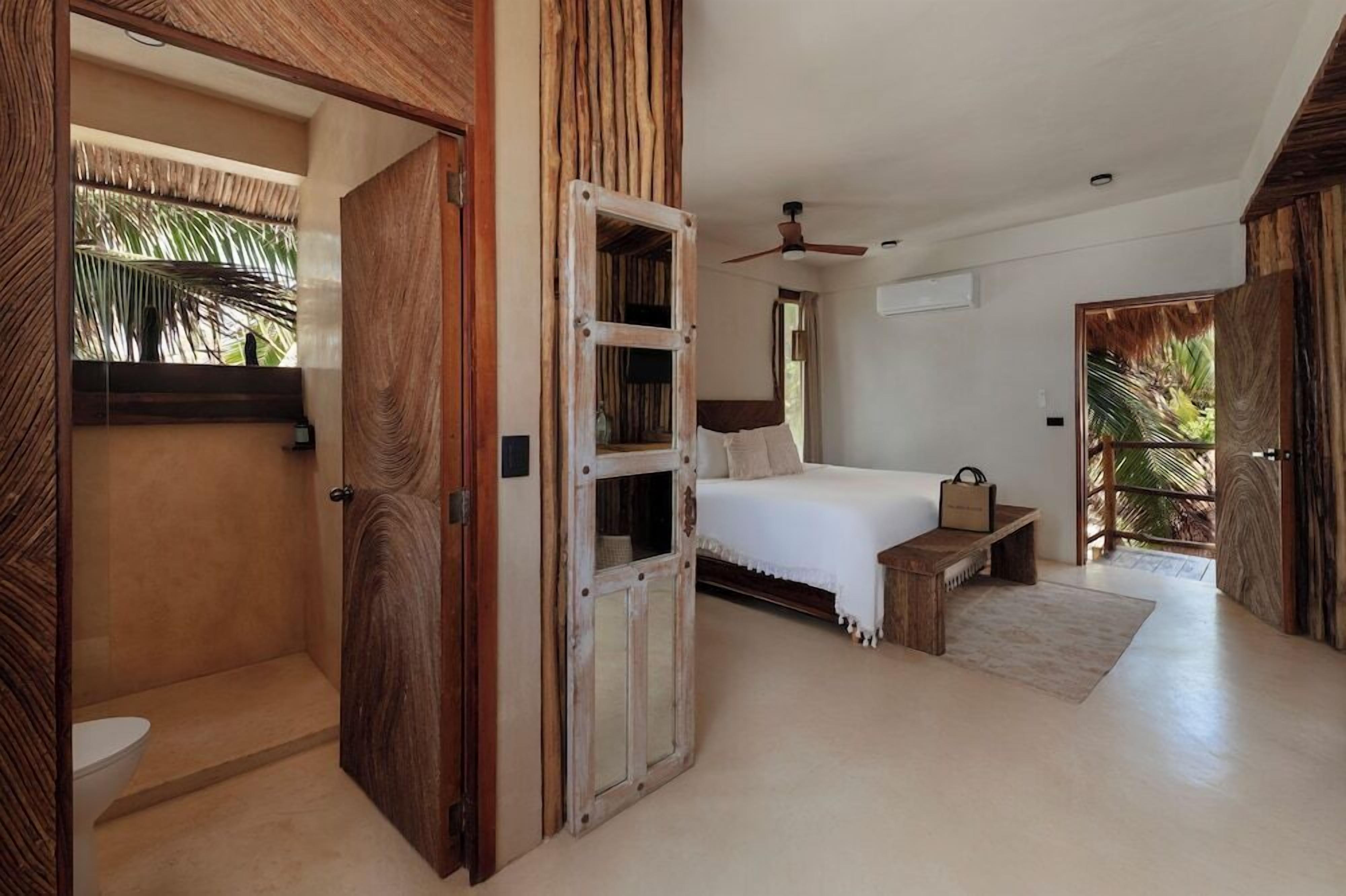 Premium bedding, minibar, in-room safe, free WiFi