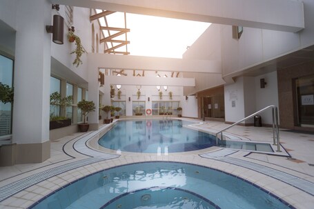 Majlis Grand Mercure Residence Abu Dhabi - Image 2