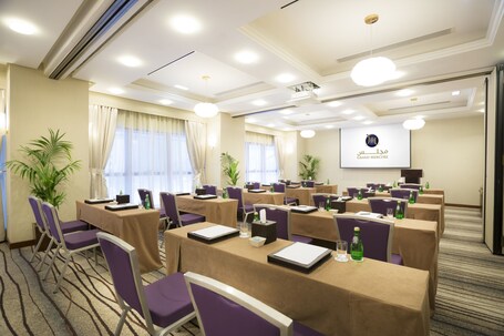 Majlis Grand Mercure Residence Abu Dhabi - Image 53