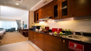 Studio, 1 giường cỡ king | Bếp nhỏ riêng | Tủ lạnh, lò vi sóng, sản phẩm vệ sinh thân thiện với môi trường 