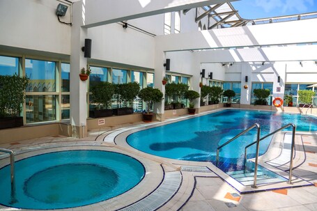 Majlis Grand Mercure Residence Abu Dhabi - Image 47