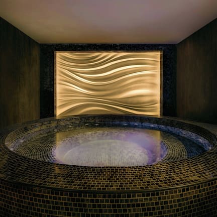 Sauna, steam room, body treatments, hot stone massages