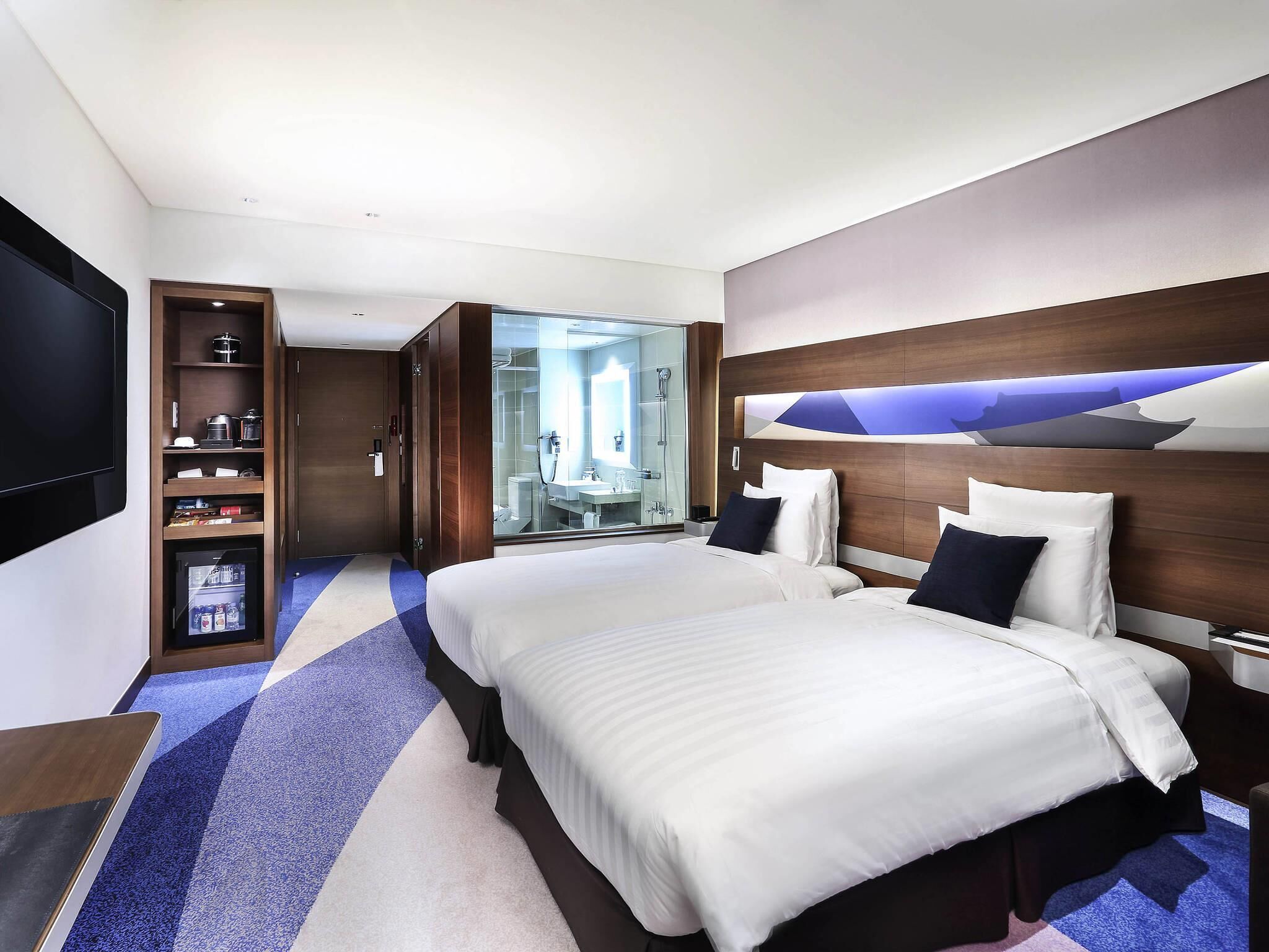 Down comforters, minibar, in-room safe, desk