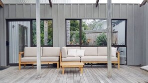 3 Bedroom Apartment | Terrace/patio - Hot Water Beach TOP 10 Holiday Park (Hot Water Beach)