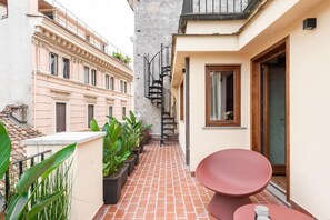 Suite panorámica, vistas a la ciudad | Terraza o patio