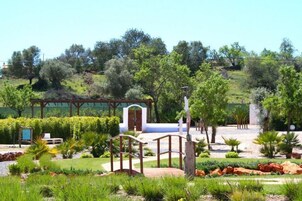 Jardines del alojamiento