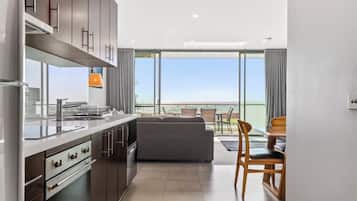 Penthouse Apartment - Ocean View | Private kitchen | Fridge, microwave, oven, stovetop